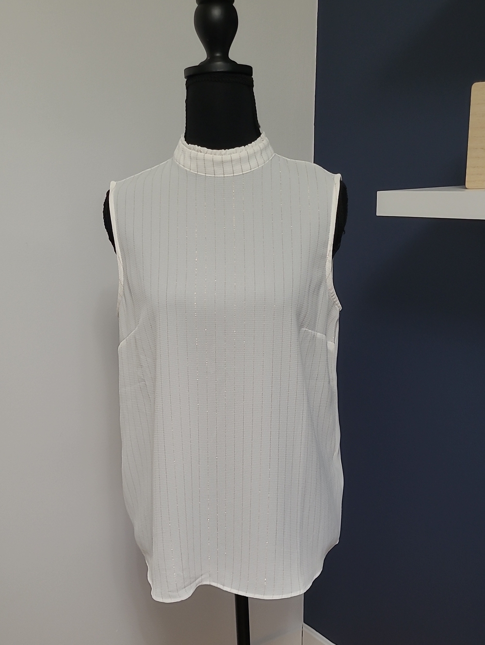 055 Jacqueline de Yong Sleeveless High Frill Neck Blouse Cream Golden Stripe, 4